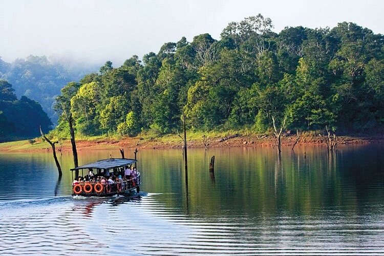 Day 03 : Munnar – Thekkady  